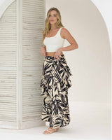 Falda Karen hojas negra