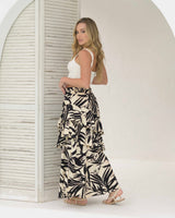 Falda Karen hojas negra