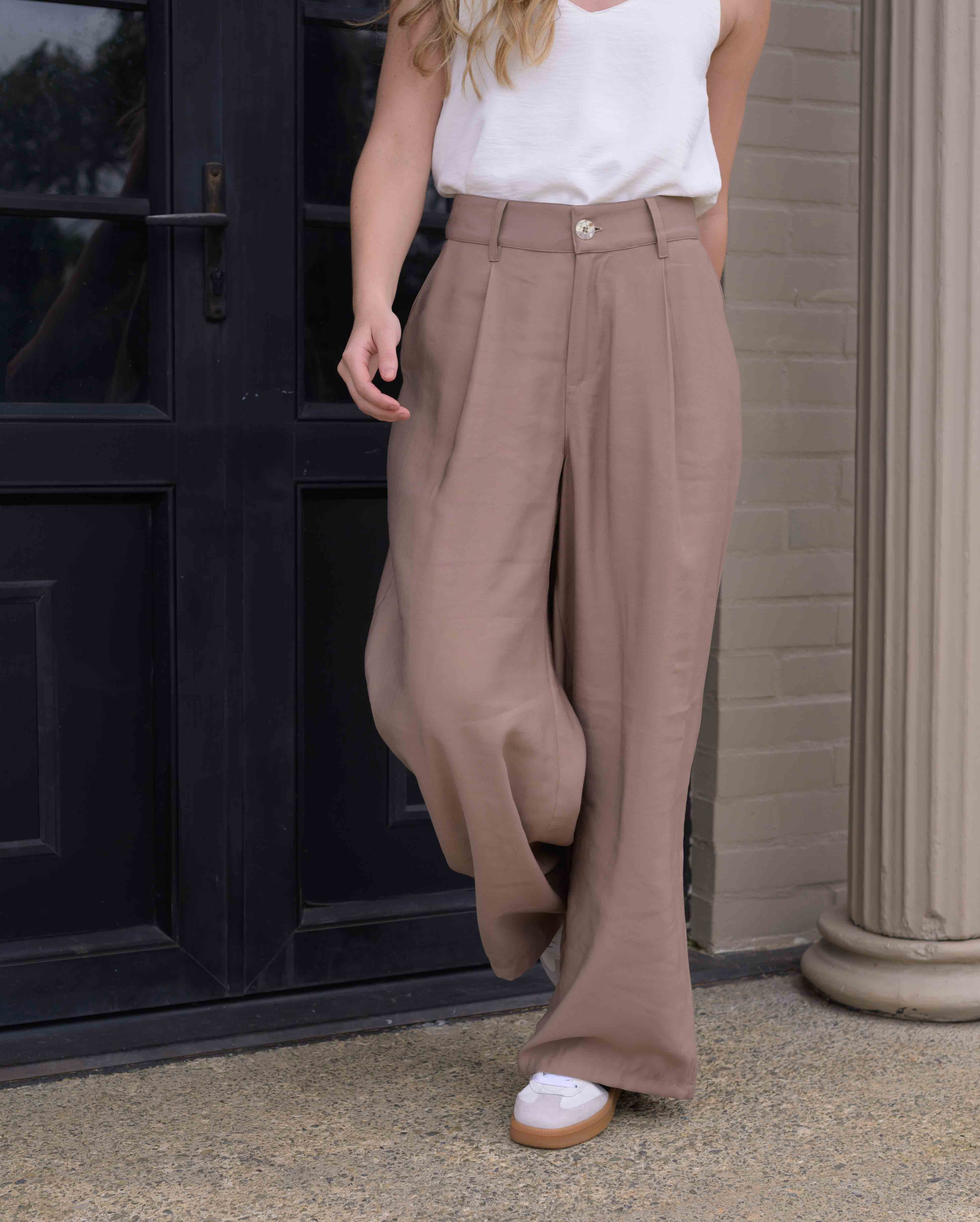 Pantalón Kary Plane Camel